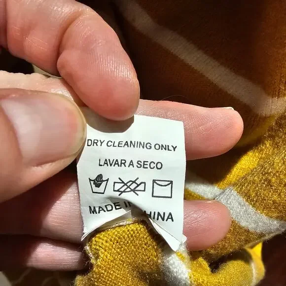 Staccato Size L Modern Relaxed Casual Minimalist Striped V Neck Knit Top - Picture 9 of 11